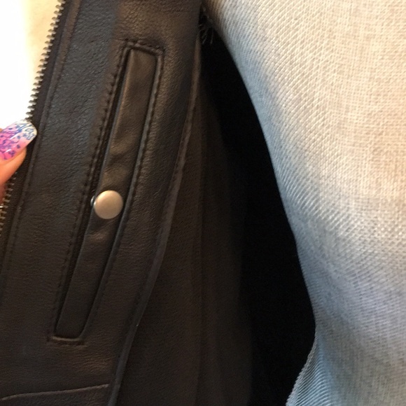 Leather Motorcycle Riding Jacket - Picture 4 of 8